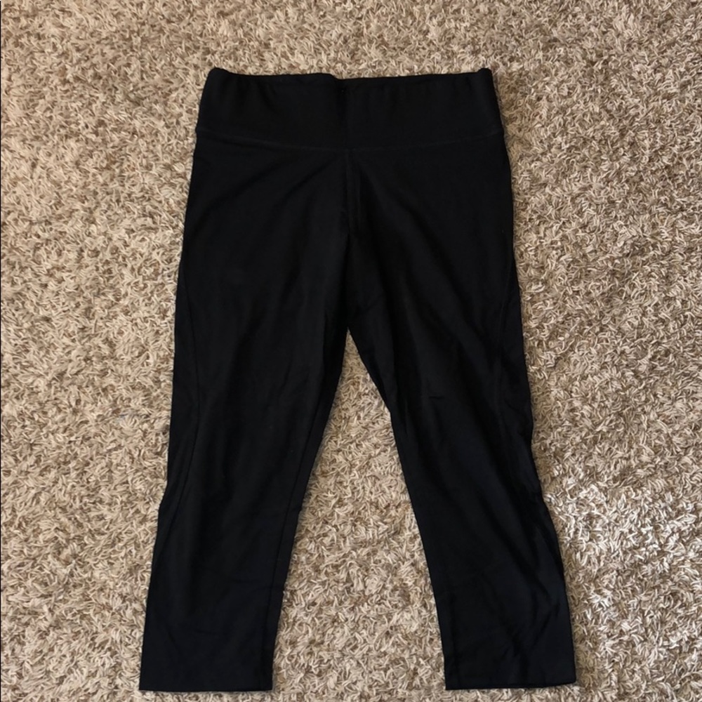 Black Capri leggings